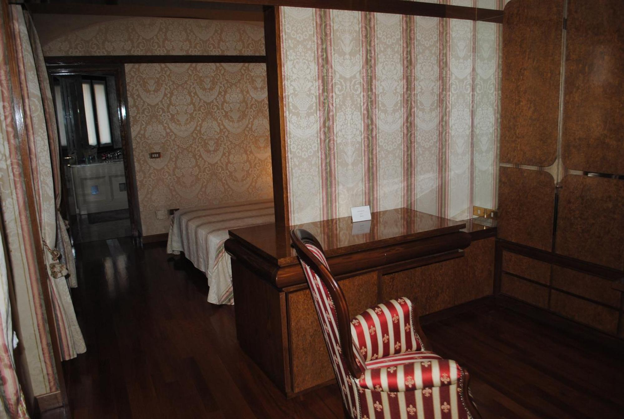 Hotel Locanda San Giacomo Agliano Terme Bilik gambar